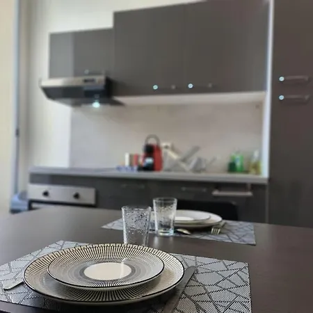 Beaulieu 5 - Moderne 2 Ch- Vue Cathédrale Apartamento *